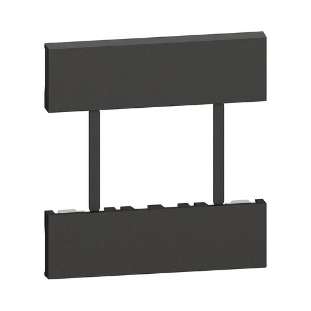 Cubre tecla para tomacorriente doble de 3 módulos color negro